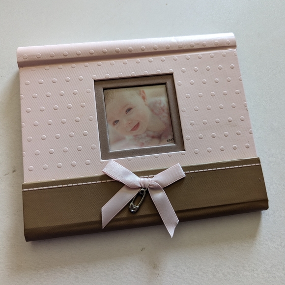 2 new Hallmark Albums - Picture 4 of 4